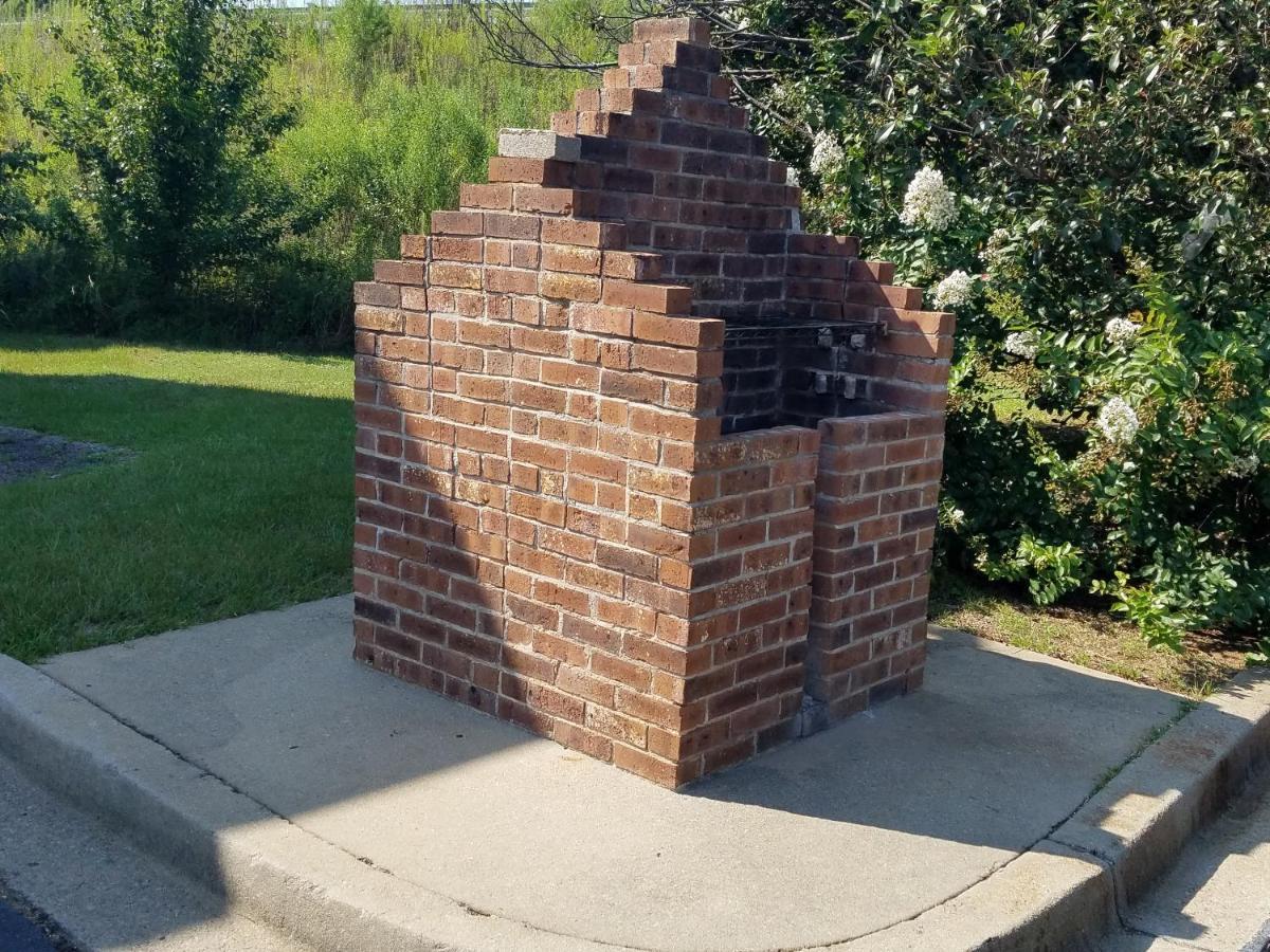 Travelers Inn & Suites Sumter Kültér fotó