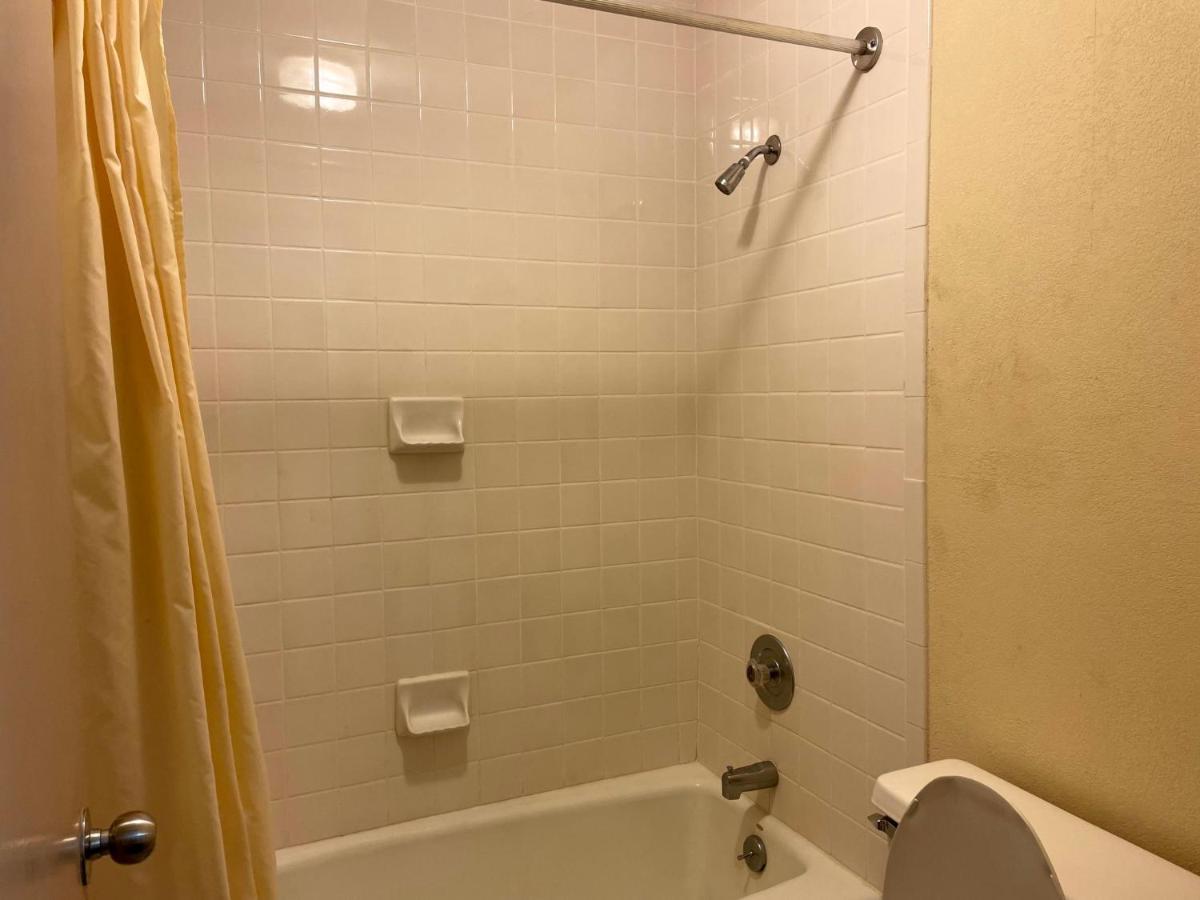 Travelers Inn & Suites Sumter Kültér fotó